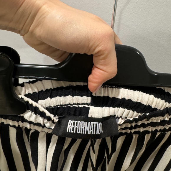 The reformation black and white stripe pant elastic waist size XS - Picture 9 of 12